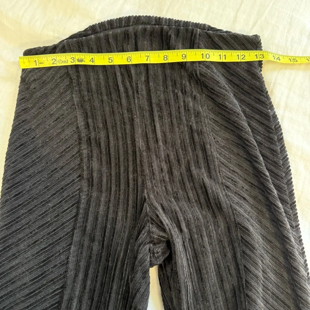 Free People Slim Pull-On Velvet Flare Pants Black - Picture 16 of 16